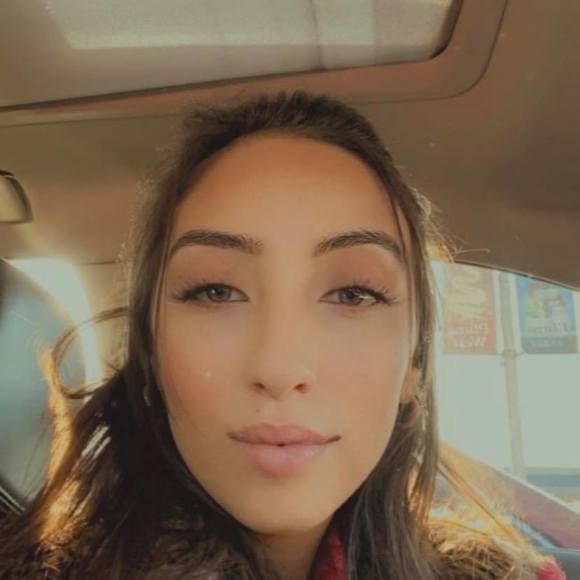 Meet your Posher, Siham - Picture 1 of 1